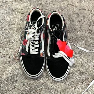 VANS - Floral and Black